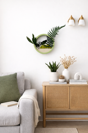 Decor circular cu licheni naturali și frunze stabilizate, decor vegetal minimalist pentru living sau birou verde mint 25 cm