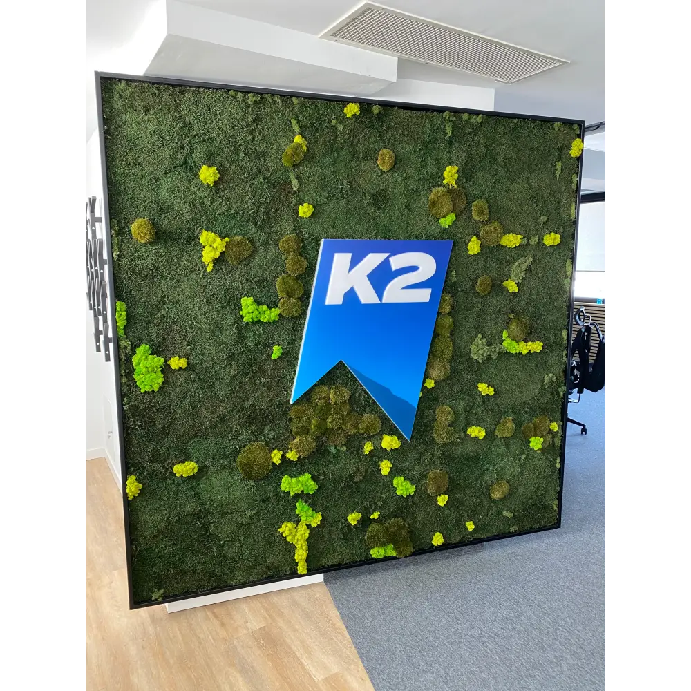 🌿 Panou decorativ cu licheni și element personalizat – Design Corporate 🌿